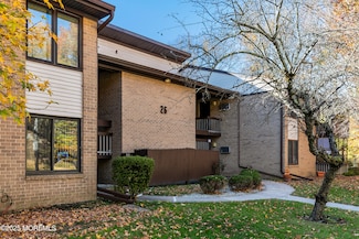 26 Meadow Green Cir Unit K, Manalapan, NJ 07726