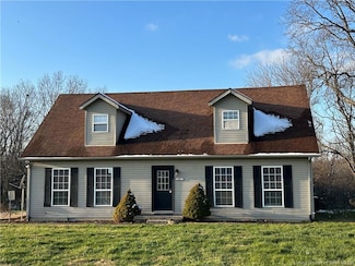 621 Leon Prall Rd, Otisco, IN 47163