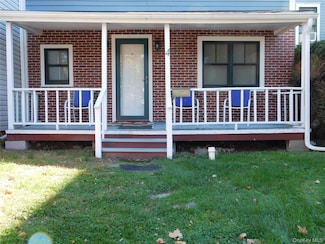 206 E Main St, Port Jefferson, NY 11777