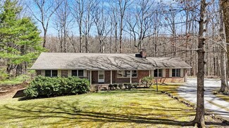 114 Maxon Ln, Sewanee, TN 37375