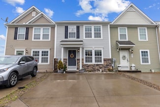 19 Stafford Cir, Fairmont, WV 26554