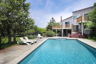 29 Stillwaters Ln, Westhampton Beach, NY 11978