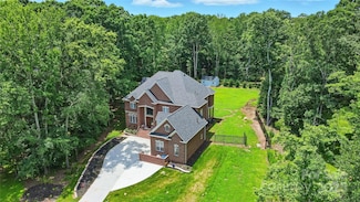 3324 Greenhurst Dr, Matthews, NC 28104