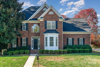 10926 Wyndham Pointe Dr, Charlotte, NC 28213