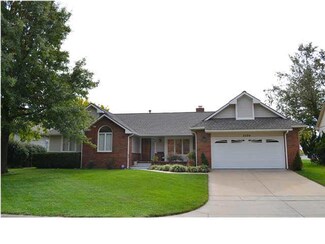 2324 N Ridgefield Cir, Wichita, KS 67205