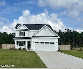 449 Pebble Shore Dr, Sneads Ferry, NC 28460
