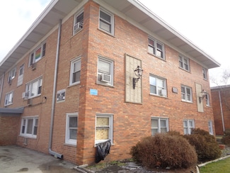 10805 S Lloyd Dr Unit 4, Worth, IL 60482