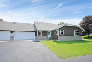 6105 Creekview Ln N, Brooklyn Park, MN 55443