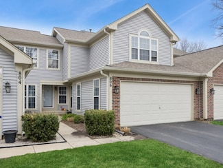 806 N Shady Oaks Dr, Elgin, IL 60120