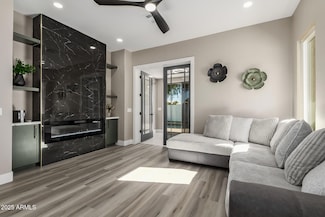 1451 S La Arboleta Dr, Gilbert, AZ 85296