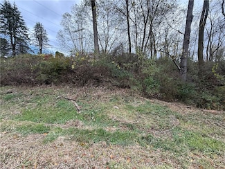 000 Coolspring Rd, White Township, PA 15701