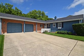 2053 Monday Dr, Elgin, IL 60123