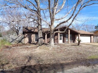 327 Dianne Dr, Diberville, MS 39540