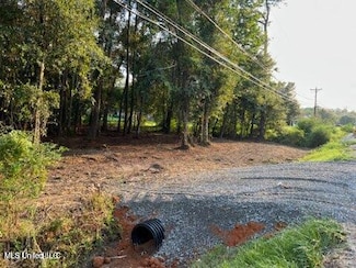 8005 Ocean Springs Rd, Ocean Springs, MS 39564