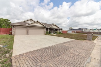 2255 Reed Ridge Ct, Navarre, FL 32566