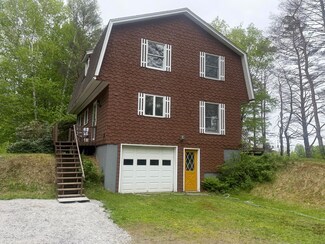 593 S Strong Rd, Strong, ME 04983