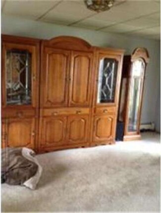 71 Noblewood Ln, Levittown, PA 19054