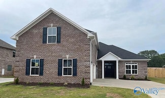 17050 Stonegate Dr, Athens, AL 35613