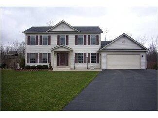131 Saint Katherine Way, Brockport, NY 14420