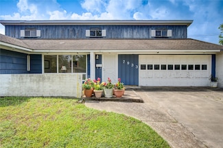 7933 Longridge Dr, Houston, TX 77055
