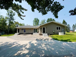 4201 Bermuda Ave, Sault Sainte Marie, MI 49783