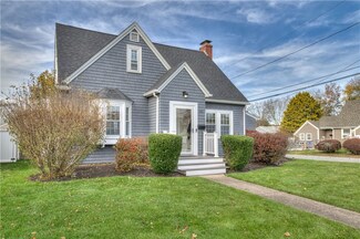100 Turner Ave, Cranston, RI 02920
