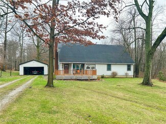 3319 Higgins Dr, Norton, OH 44203