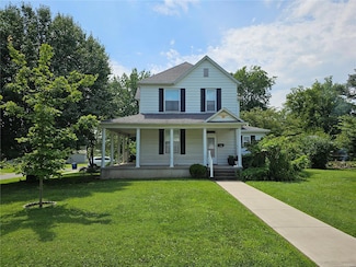 809 N Vine St, Tilden, IL 62292