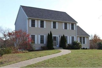 137 Hillside St, Rowley, MA 01969