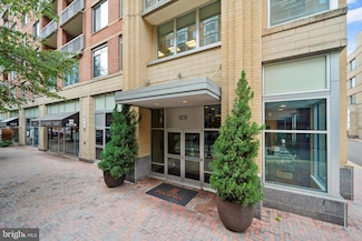 1020 N Highland St Unit 1109, Arlington, VA 22201