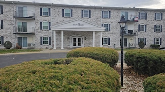 151 N University Dr Unit 215, West Bend, WI 53095