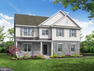 360 W View Dr, Ephrata, PA 17522