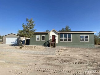 8860 Santa fe Trail, Silver Springs, NV 89429