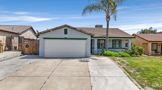 3252 Floral Meadow Dr, Bakersfield, CA 93308