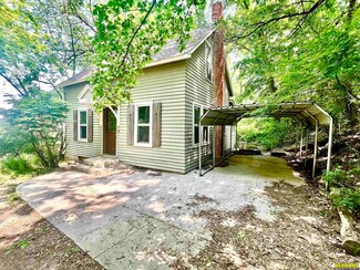 1107 7th St, Peru, NE 68421