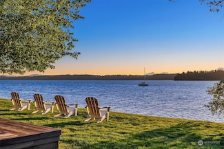 14433 Silven Ave NE, Bainbridge Island, WA 98110