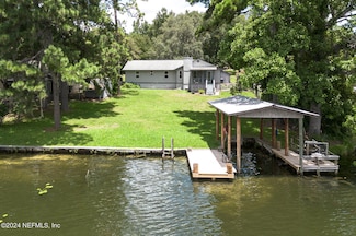 207 Arthur Moore Dr, Green Cove Springs, FL 32043