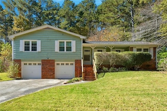 695 Teague Dr NW, Kennesaw, GA 30152