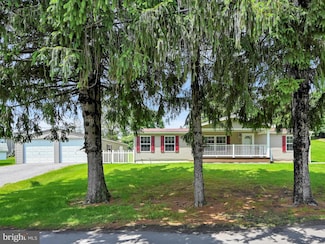 5 Shady Ln, Pottsville, PA 17901