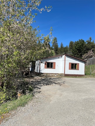 405 2nd Ave W, Eureka, MT 59917