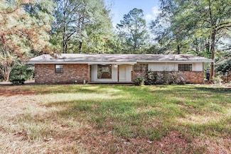 1410 N Park Ave, Columbia, MS 39429