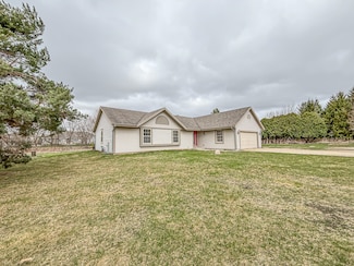 W304S1765 Brandybrook Rd, Waukesha, WI 53188