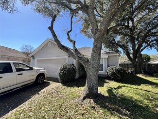 11643 Twinridge Ln, Houston, TX 77099