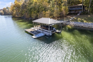 6443 Tanyard Hill Rd, Lynchburg, TN 37352