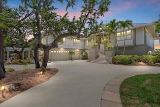 755 Eagle Point Dr, Venice, FL 34285