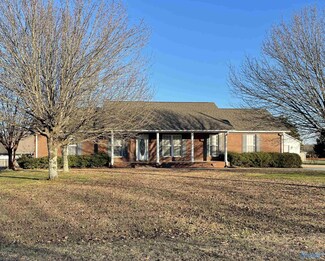23984 May Ln, Athens, AL 35613