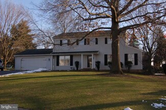 32 Elizabeth St, Landisville, PA 17538