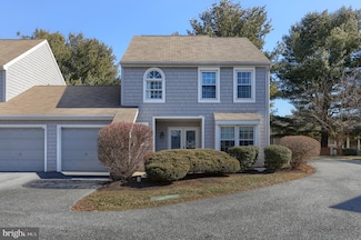 225 Crescent Dr, Hershey, PA 17033