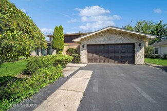 3850 Grace Ln, Glenview, IL 60025