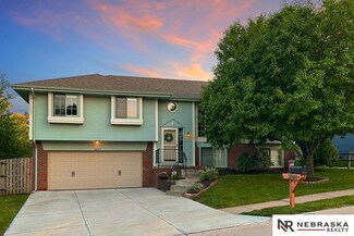 12605 Meredith Ave, Omaha, NE 68164